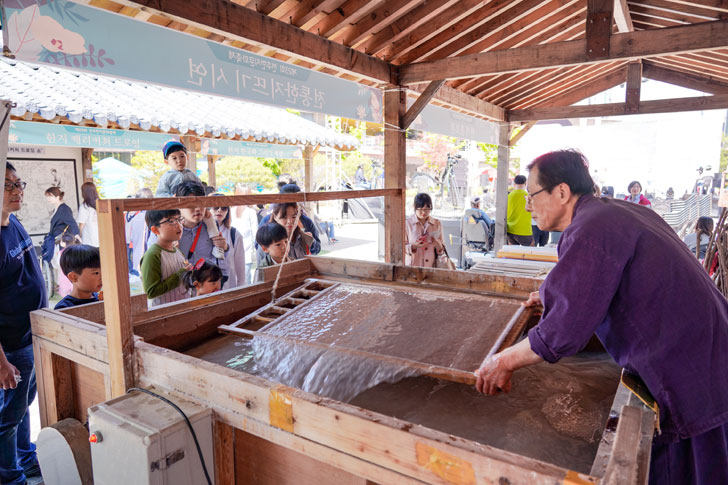 Jeonju Hanji Culture Festival