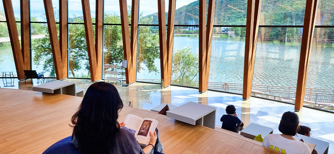 아중호수 도서관