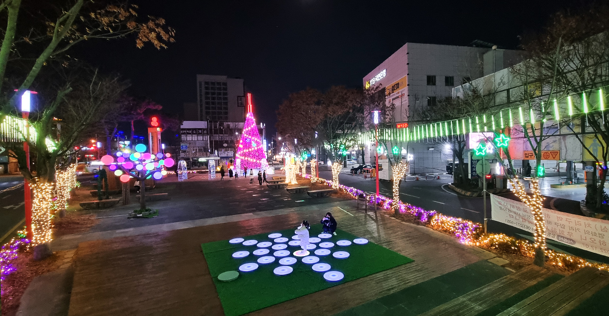 クリスマス夜景名所、オゴリ文化広場