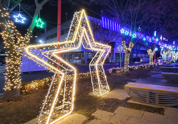 クリスマス夜景名所、オゴリ文化広場
