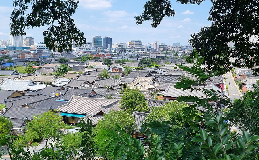 The Must-Visit Jeonju Hanok Village